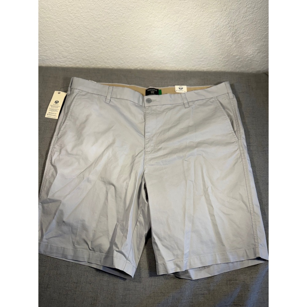 Dockers Ultimate Short Mens 42 Light Grey Flex Comfort Waistband Chino NEW